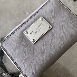 Michael Kors Jet Set Leather Wallet/Wristlet